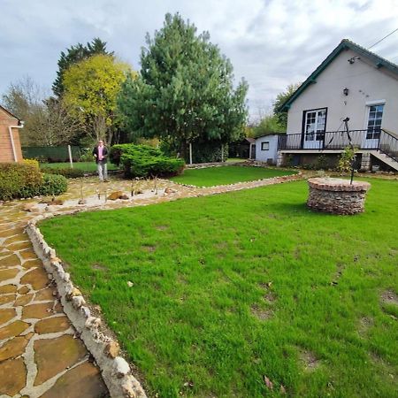 Plaisance Vila Saint-Satur Exterior foto