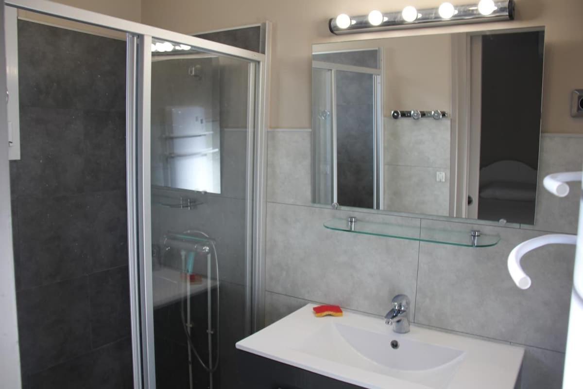 Plaisance Vila Saint-Satur Exterior foto