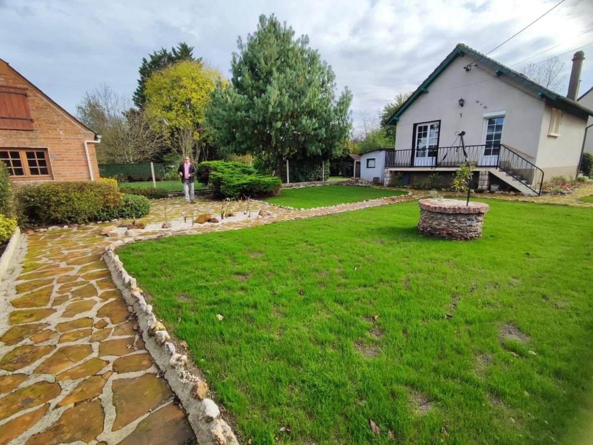 Plaisance Vila Saint-Satur Exterior foto